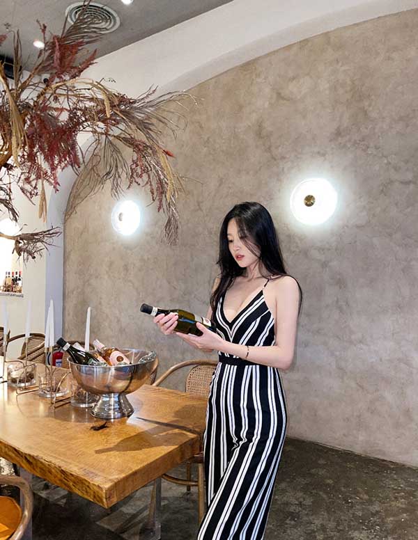 波士顿外围女经纪人